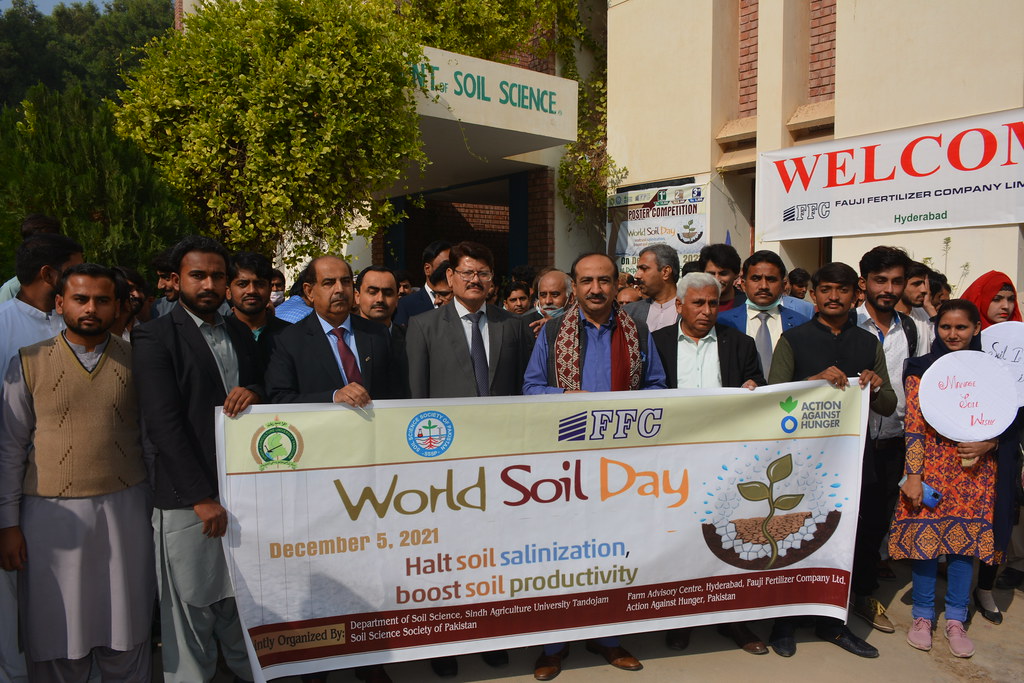 UOAP Hosts Seminar for 'World Soil Day'