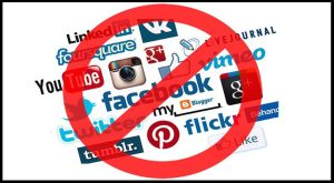 Pakistan Government Enforces Social Media Ban on Employees